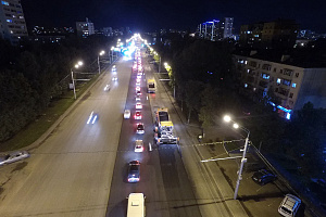  В Уфе в целях обеспечения безопасности и беспрепятственного проезда автомобилей АО «Башкиравтодор» ведет работу по укладке асфальта в ночное время 